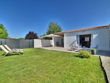Gîte pour 4 personnes, avec jardin et terrasse à Le Château-d'Oléron