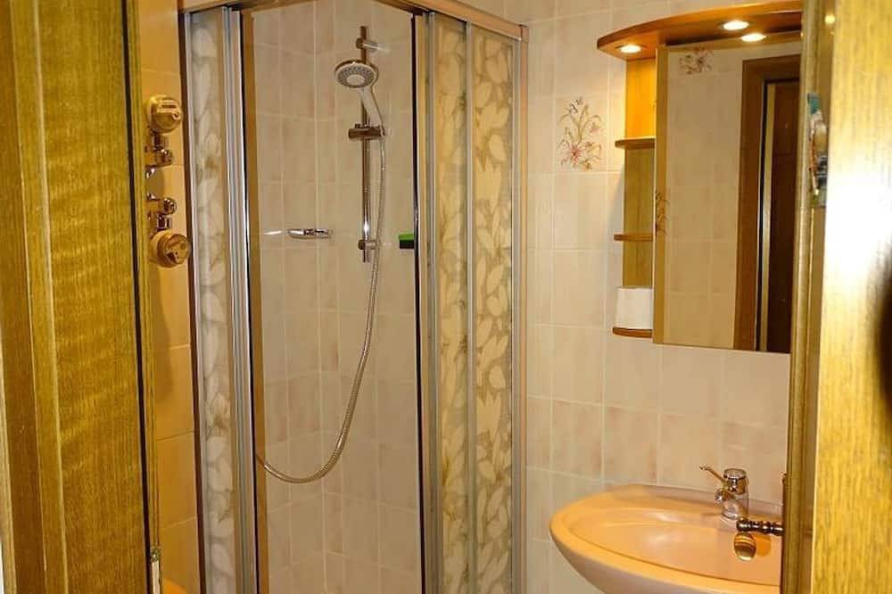 Ganze Wohnung, Ferienwohnung Sankt Lukas - Ferienwohnung in Oberammergau, Bayerische Alpen