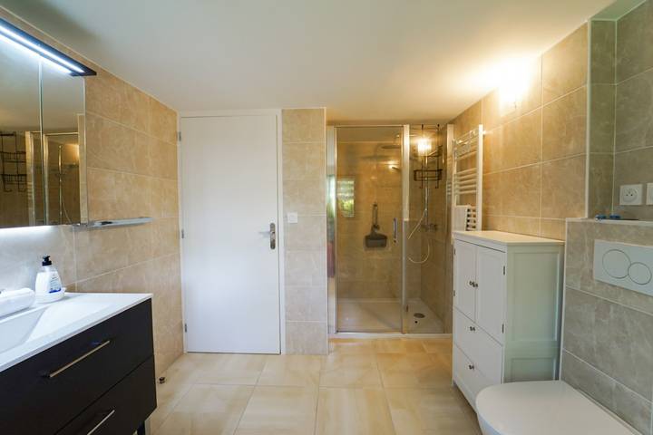 Gîte pour 2 personnes, avec jardin et terrasse en Haute-Savoie - 3