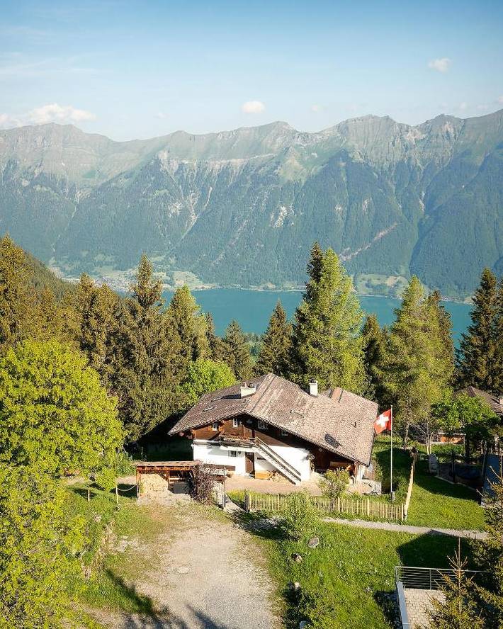 Ferienwohnung für 6 Personen, mit Terrasse und Garten sowie Ausblick in Axalp