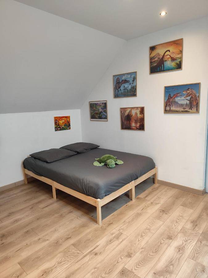 Location de vacances pour 2 personnes, avec piscine ainsi que jardin et vue à Neuville-sur-Sarthe - 3