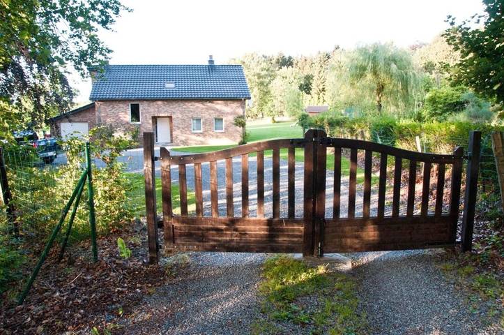 Maison d’hôte pour 25 personnes, avec terrasse et jardin, animaux acceptés dans Région wallonne - 2