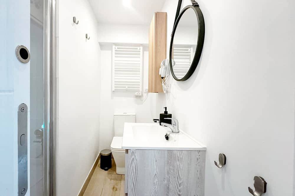 Caracas: perfect room to live and share in Madrid in Madrid, Madrid Province