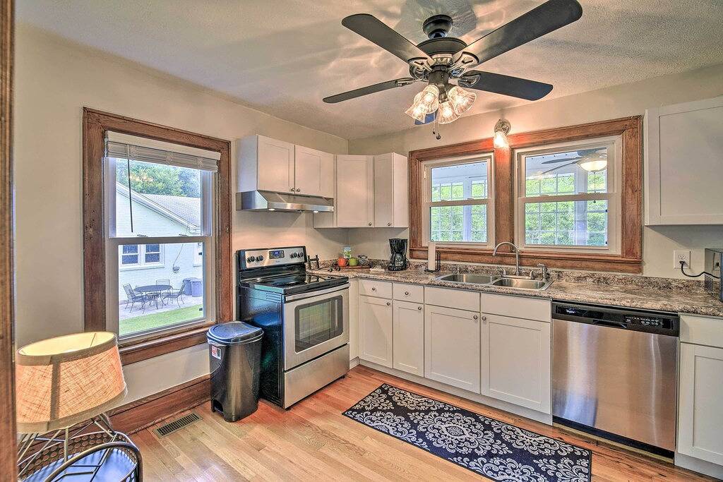 'Trout House' in Dtwn Damascus: Near Creeper Trail in Damascus, Washington County (VA)