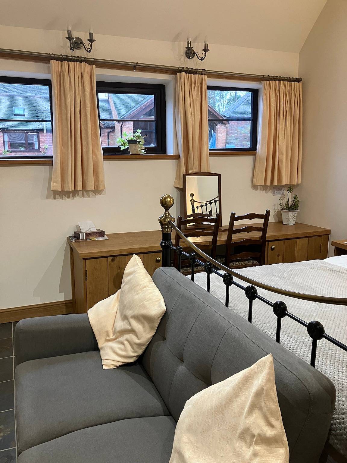 Cottage in Nuneaton - Sleeps 2 - Parking - Garden in Hinckley and Bosworth, Heart of England