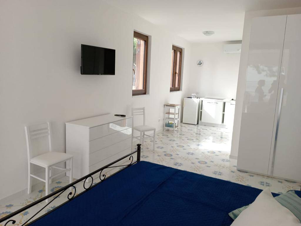 Entire apartment, Luxurious studio flat in a residential village in Vibonati, Cilento