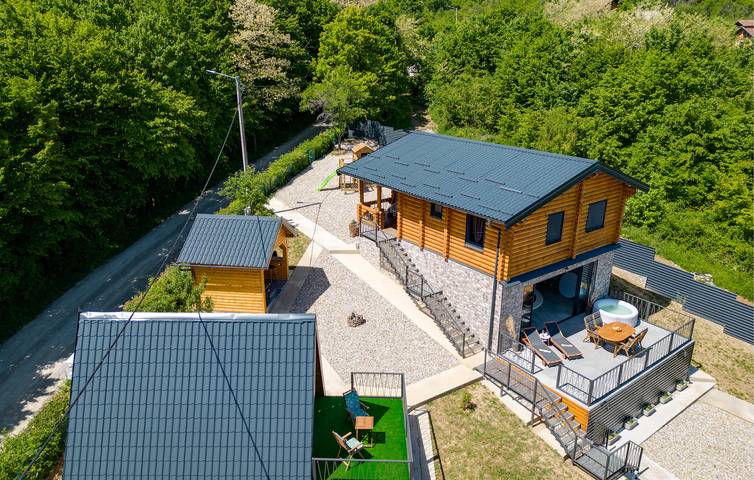 Ferienhaus für 6 Personen, mit Sauna und Ausblick sowie Pool und Garten - 1