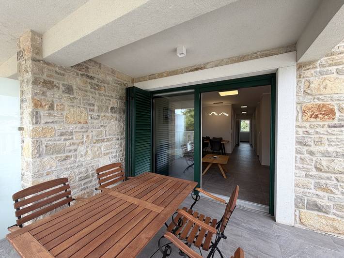 Ganze Wohnung, Apartment Marisol mit zwei Schlafzimmern und Meerblick in Pasman Stadt, Pasman