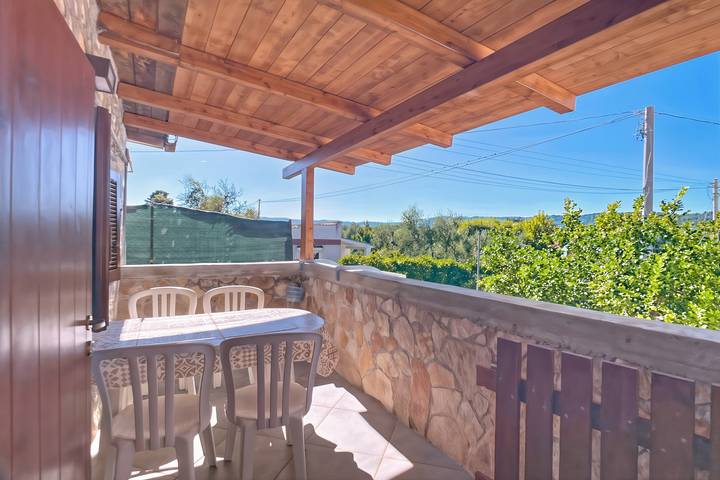 Vacation rental for 4 people, with yard in Gargano