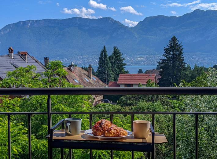 Ferienwohnung für 6 Personen, mit Balkon und Terrasse in Sévrier