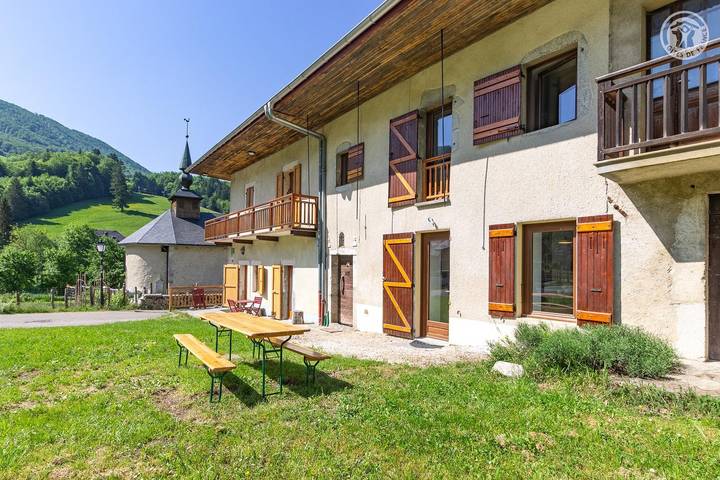 Gîte pour 8 personnes, avec terrasse, animaux acceptés à Aillon-le-Jeune - 3