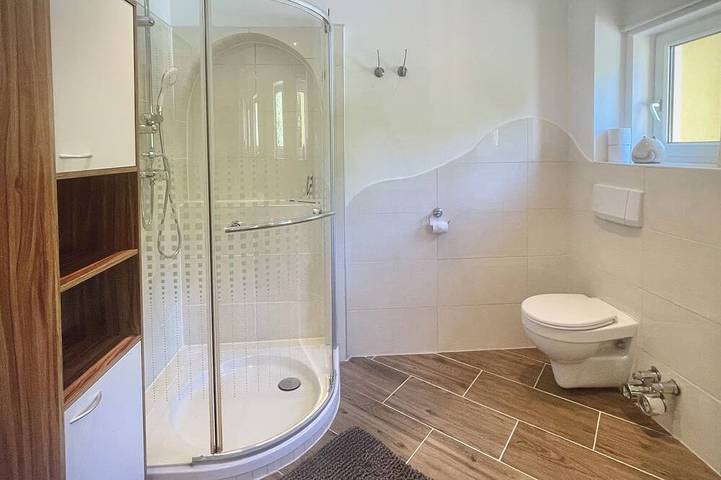 Ganze Wohnung, Velden Pool Appartement - Großes Appartement mit eigenem Pool in Velden am Wörther See, Villach-Land