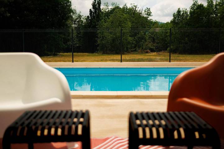 Gîte pour 12 personnes, avec Terrasse ainsi que Jardin et Piscine à Pont-de-Larn - 3