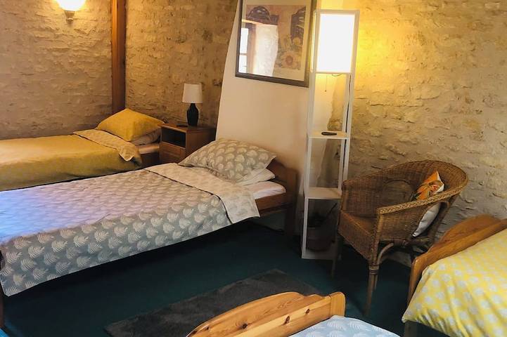 Location de vacances pour 8 personnes, avec piscine et jardin à Migron - 2