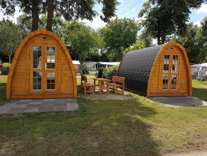 Camping für 2 Personen, mit Terrasse und Garten in Rheinland-Pfalz