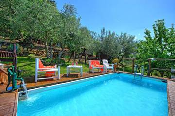 Villa for 3 Guests in Bucine region, Tuscany, Picture 4