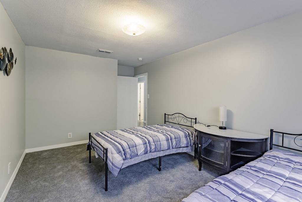 Newly remodeled 4 Bedroom 3 full bath in Denton, Denton County