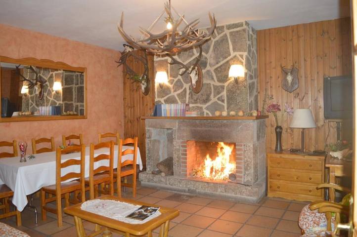 Casa de huéspuedes, con Terraza y Vistas en Pinares (Soria)