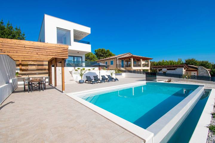 Villa für 8 Personen, mit Terrasse und Garten sowie Sauna und Pool in Medulin - 3