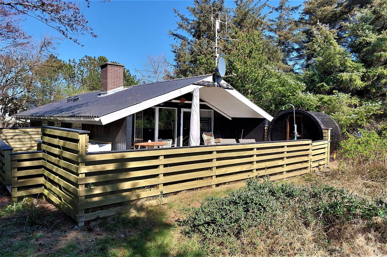 Amazing home in Hvide Sande w/ 2 Bedrooms and Wifi in Bjerregård, Holmsland Klit