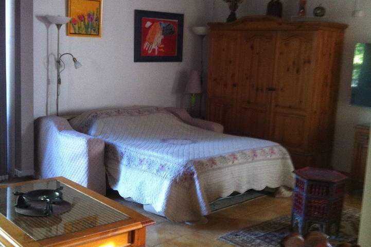 Ganze Wohnung, Studio im Herzen des Luberon-Parks in Robion, Regionaler Naturpark Luberon