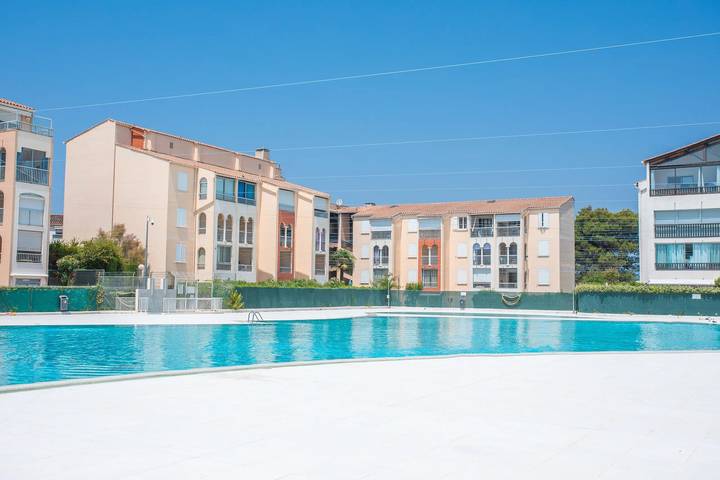 Ferienwohnung für 5 Personen, mit Garten und Kinderpool