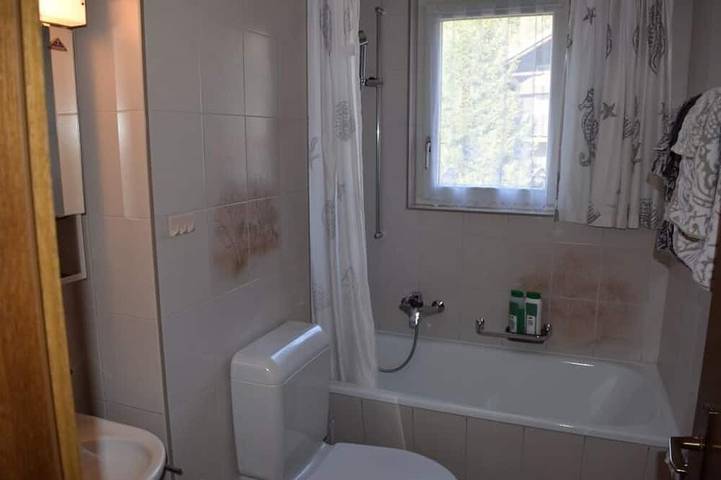 Ganze Wohnung, Beatenberg, grosse, ruhige 1 Zi-Wohnung  Wi-Fi/WLAN, Balkon, Aussicht in Beatenberg, Thunersee