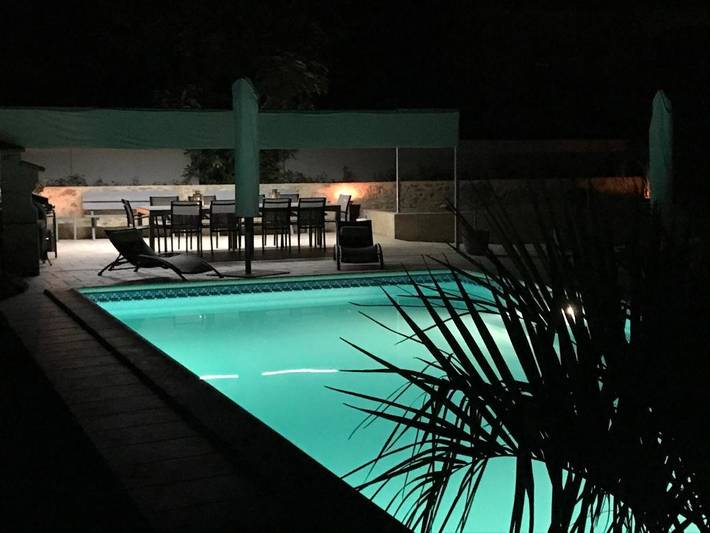 Location de vacances pour 12 personnes, avec jardin ainsi que piscine et vue à Roaix - 4