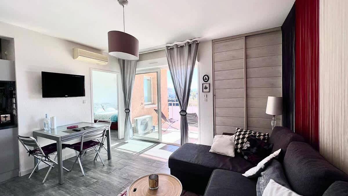 Appartement entier, Casamea - Vue Mer, Clim & Parking, Proche Plage in Ajaccio, Golfe D'Ajaccio