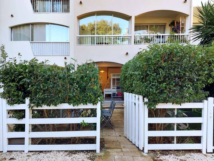 Gîte pour 3 personnes, adapté aux familles à Saint-Mandrier-sur-Mer - 2