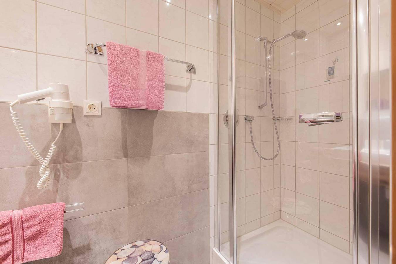 Ganze Ferienwohnung, Ferienwohnung Waltraud in Stubaier Alpen, Neder