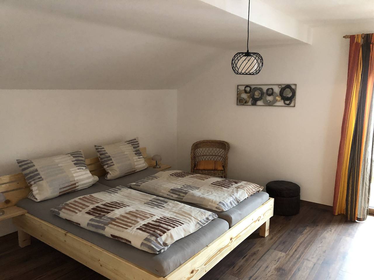 Ganze Wohnung, Ferienwohnung 'Haus Peschl Fewo 2' mit Balkon, Gemeinschaftsgarten und Wlan in Neureichenau, Ostbayern