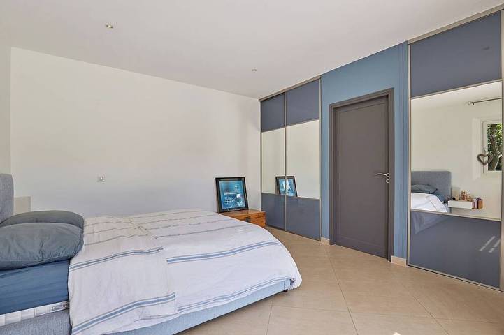Location de vacances pour 6 personnes, avec piscine à Saint-Marc-Jaumegarde - 4