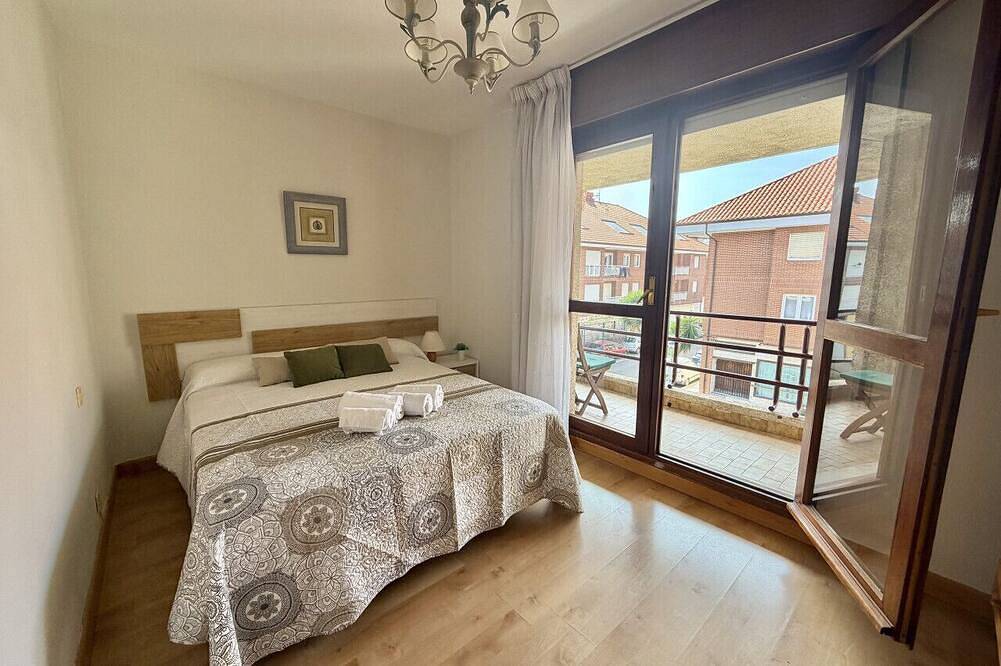 Entire apartment, Las Amapolas Apartment in Ajo, Bareyo