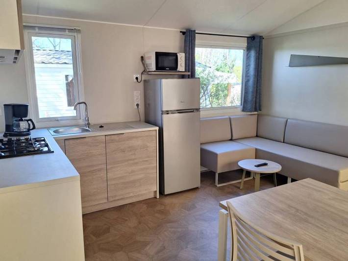 Mobil home pour 4 personnes, avec piscine et terrasse, animaux acceptés à Rocamadour - 2