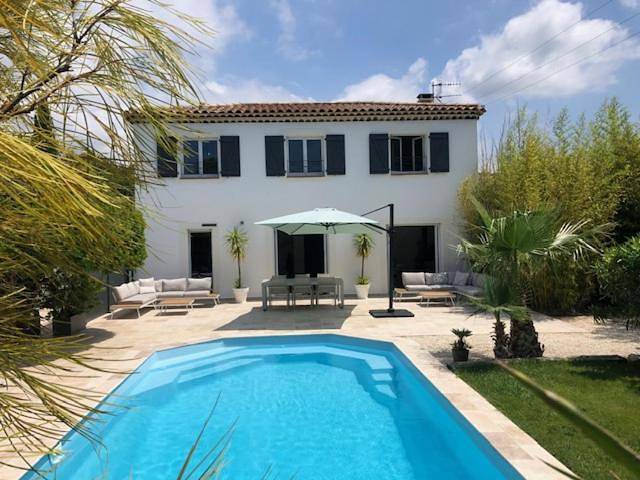 Maison d’hôte pour 2 personnes, avec piscine et terrasse