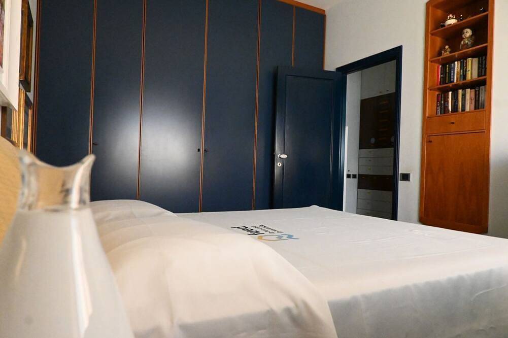 Entire apartment, A43 - Ancona, spacious three-room apartment with garden in Ancona, Riviera del Conero