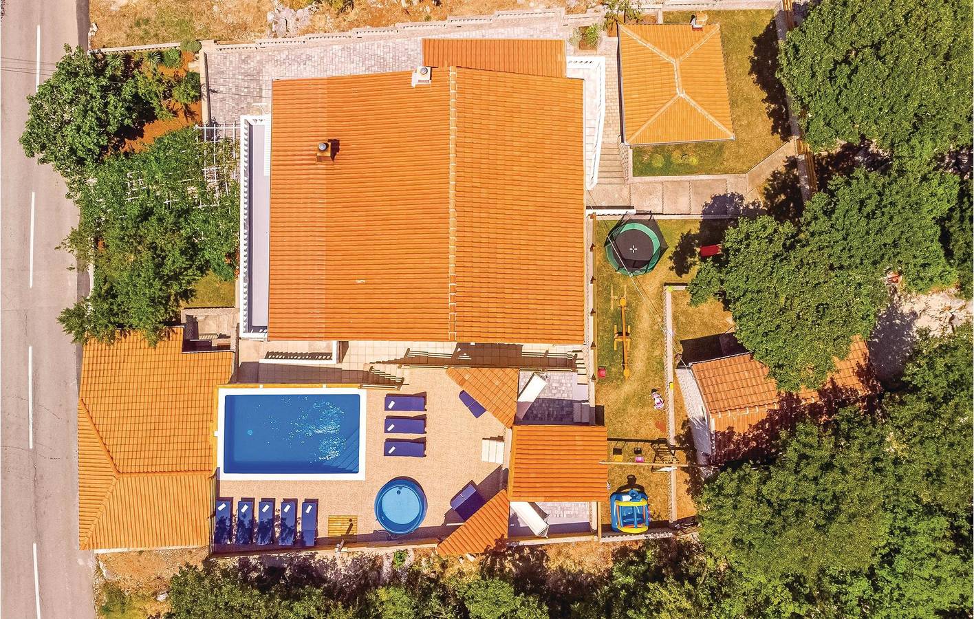 Apartment am Meer mit Terrasse, Parkplatz und WLAN – 2,5 km vom Stadtzentrum von Povile entfernt in Novi Vinodolski, Primorje-Gorski Kotar