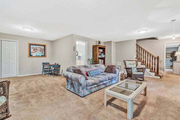 Vacation rental for 6 people, with yard and balcony in Smith Mountain Lake