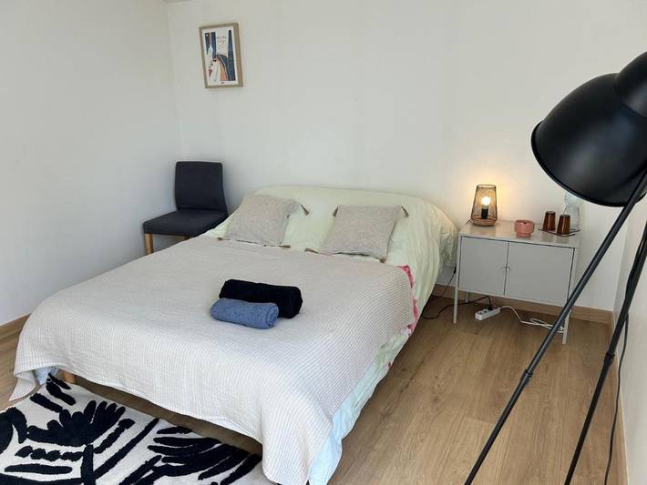 Location de vacances pour 2 personnes, avec balcon ainsi que vue et jardin à Pléguien - 3