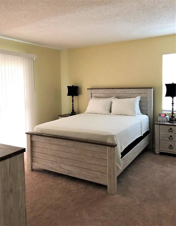 Best Beach Area Deal !.Nur $ 60 / Tag für 2Br, Schritte zum Strand, Haustiere erlaubt in Fort Pierce, Hutchinson Island