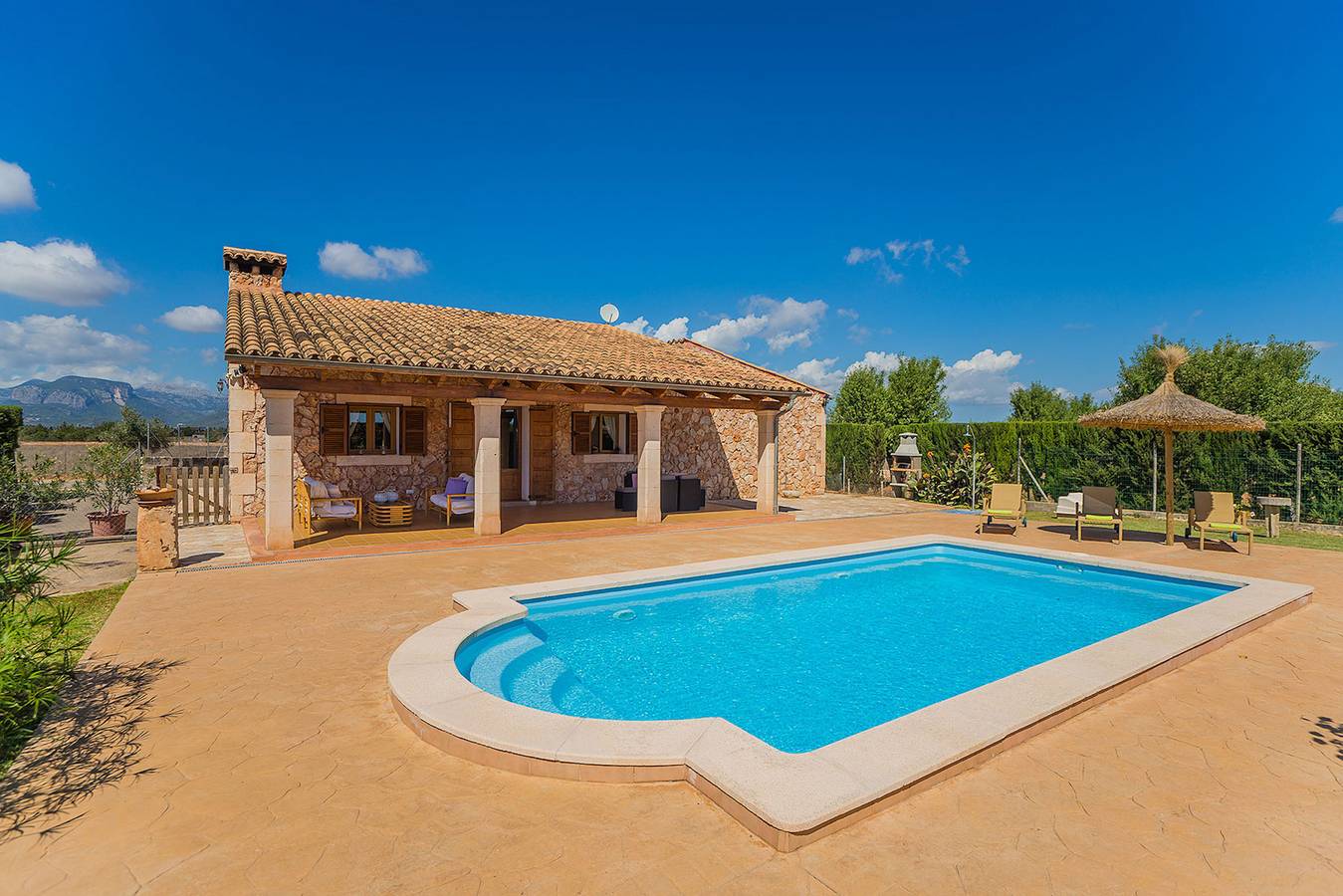 Grau Petit Villa de piedra natural con piscina y Wi-Fi  in Sencelles, Majorca Center