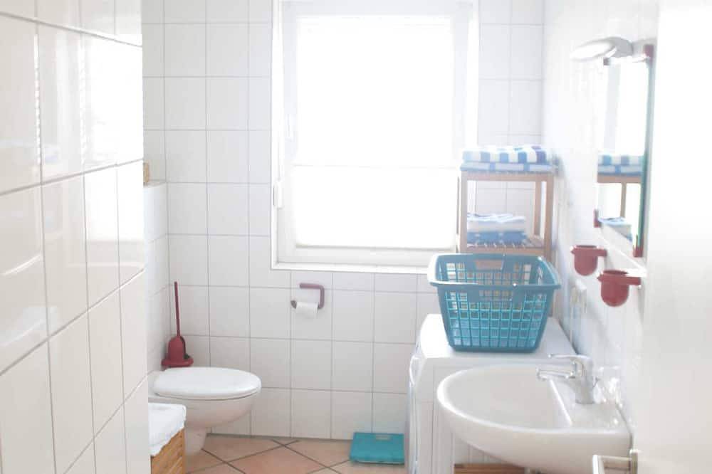 Ganze Wohnung, Weide 3 - 40 m2 Apartment mit eigenem Außenbereich - Ferienwohnungen in Speyer, Rheinebene