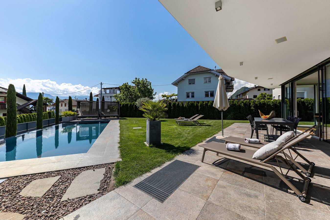 Villa 'Aich' mit Bergblick, privatem Pool und Sauna in St. Pauls, Eppan an der Weinstraße