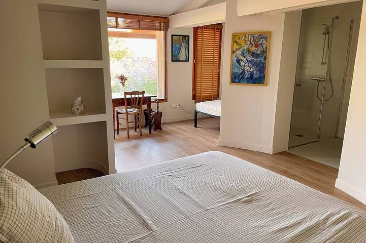 Gîte pour 12 personnes, animaux acceptés à Domaize