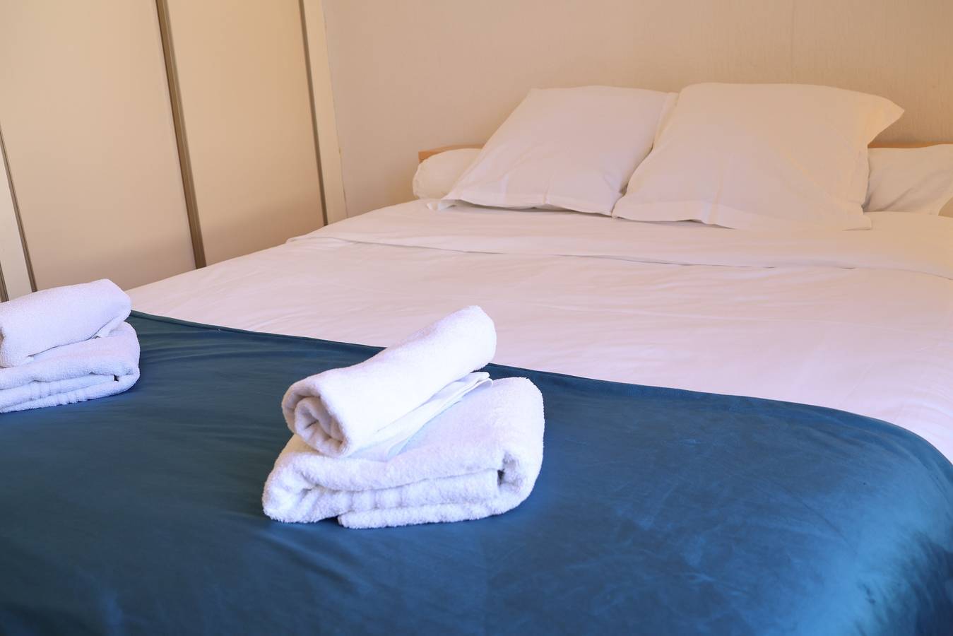 Ganze Wohnung, Apartment 'Casa Azul – Nevers nahe Bahnhof' in Nevers, Nièvre