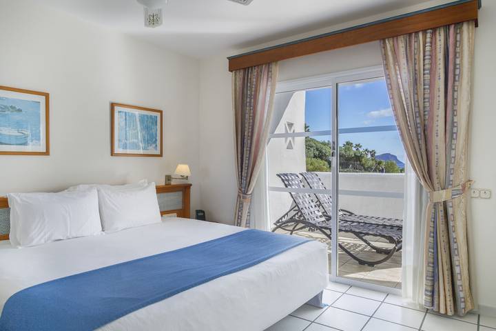 Entire apartment, 1 Bedroom Apartment Sleeps 4 Santa Barbara Golf and Ocean Club in Las Adelfas, San Miguel de Abona