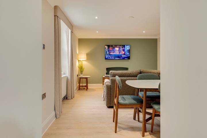 Gîte pour 7 personnes, avec jardin à Bristol - 4