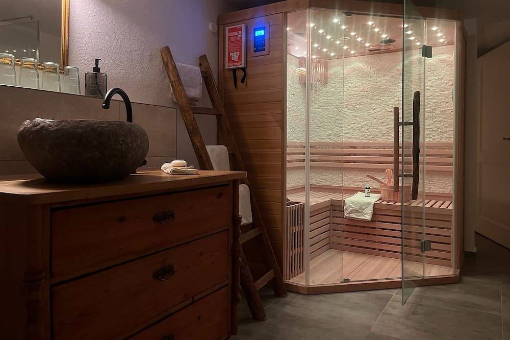 Ganze Wohnung, Gemütliche, neue 100m2 Ferienwohnung mit privater Sauna in Erkheim, Bayerisch Schwaben
