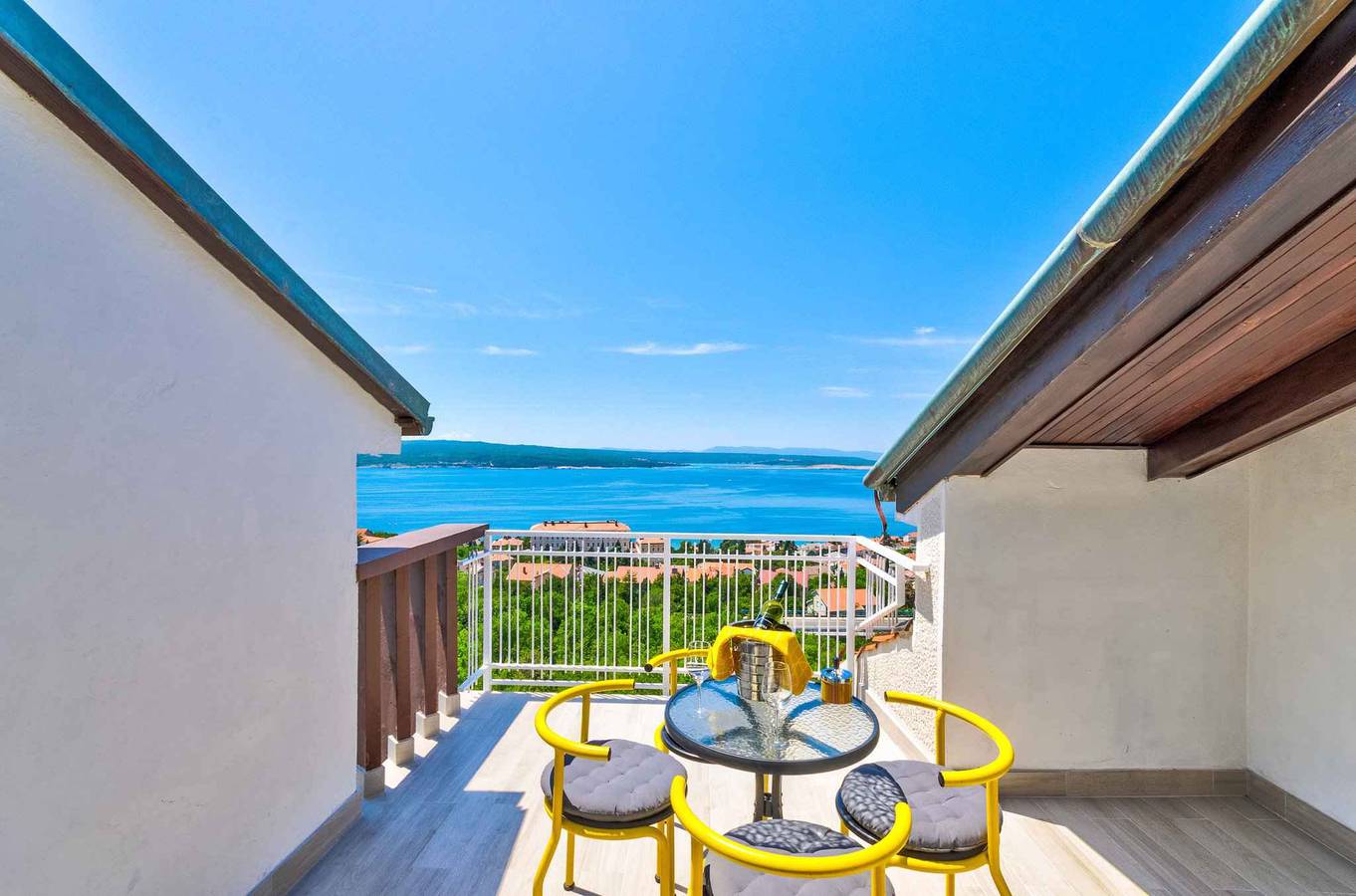 Apartamento vacacional entero, Apartamento vacacional con una fantástica vista al mar  in Crikvenica, Condado de Primorje-Gorski Kotar